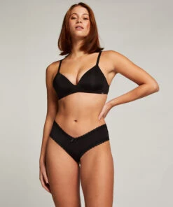 Brazilian In V-Form London