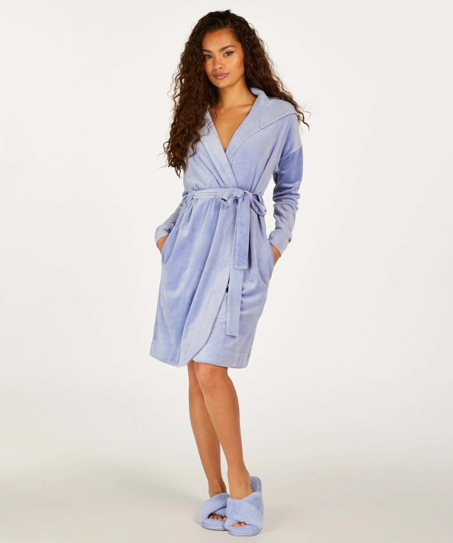 Kurzer Bademantel Velours 3 Kurzer Bademantel Velours